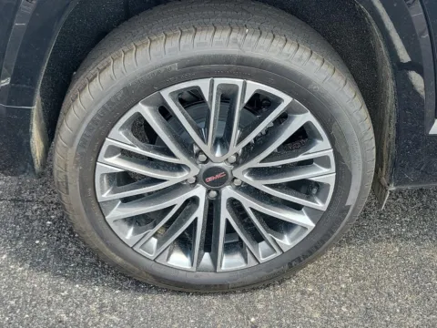 More photos of 2027 GMC Terrain AWD Denali at Tom Gill Buick GMC, OH
