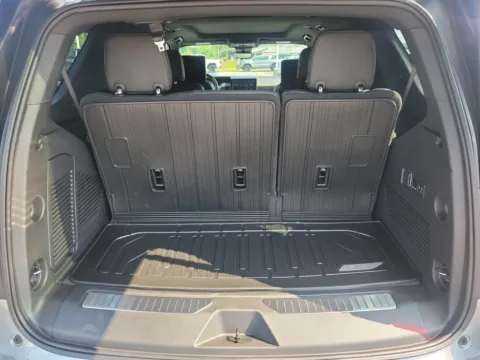 More photos of 2026 GMC Yukon AT4 at Tom Gill Buick GMC, OH