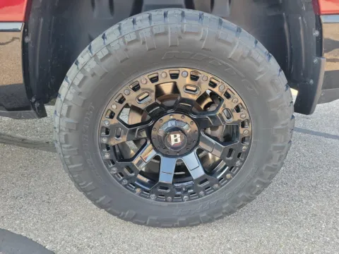 More photos of 2022 Ram 1500 Big Horn at Tom Gill Buick GMC, OH