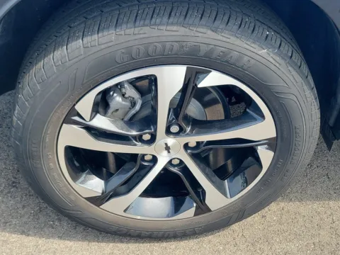 More photos of 2024 Chevrolet Trax 1RS at Tom Gill Buick GMC, OH