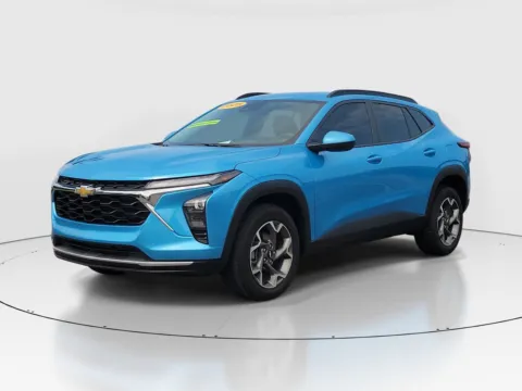 Photos of 2025 Chevrolet Trax LT for sale in Hamilton, OH at Tom Gill Buick GMC