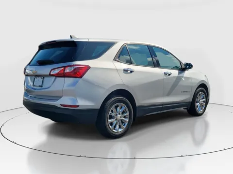More photos of 2019 Chevrolet Equinox LS at Tom Gill Buick GMC, OH