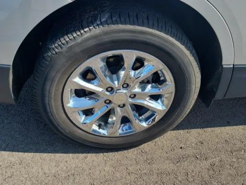 More photos of 2019 Chevrolet Equinox LS at Tom Gill Buick GMC, OH