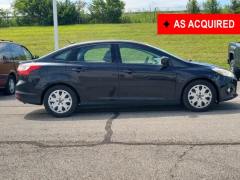 Black 2012 Ford Focus SE for sale in Hamilton, OH