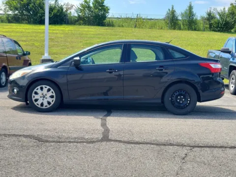 More photos of 2012 Ford Focus SE at Tom Gill Buick GMC, OH