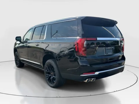 Another view of 2026 GMC Yukon XL Denali for sale in Hamilton, OH at Tom Gill Buick GMC