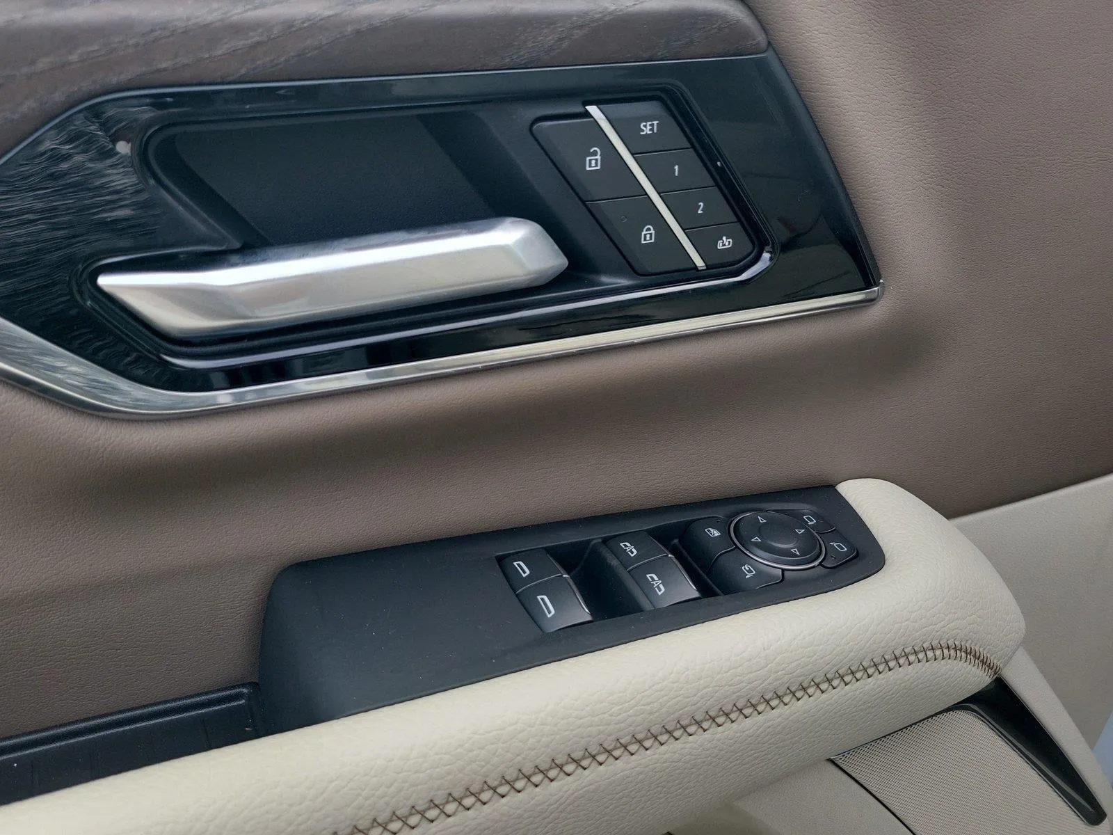 2026 GMC Yukon Denali - Photo 20
