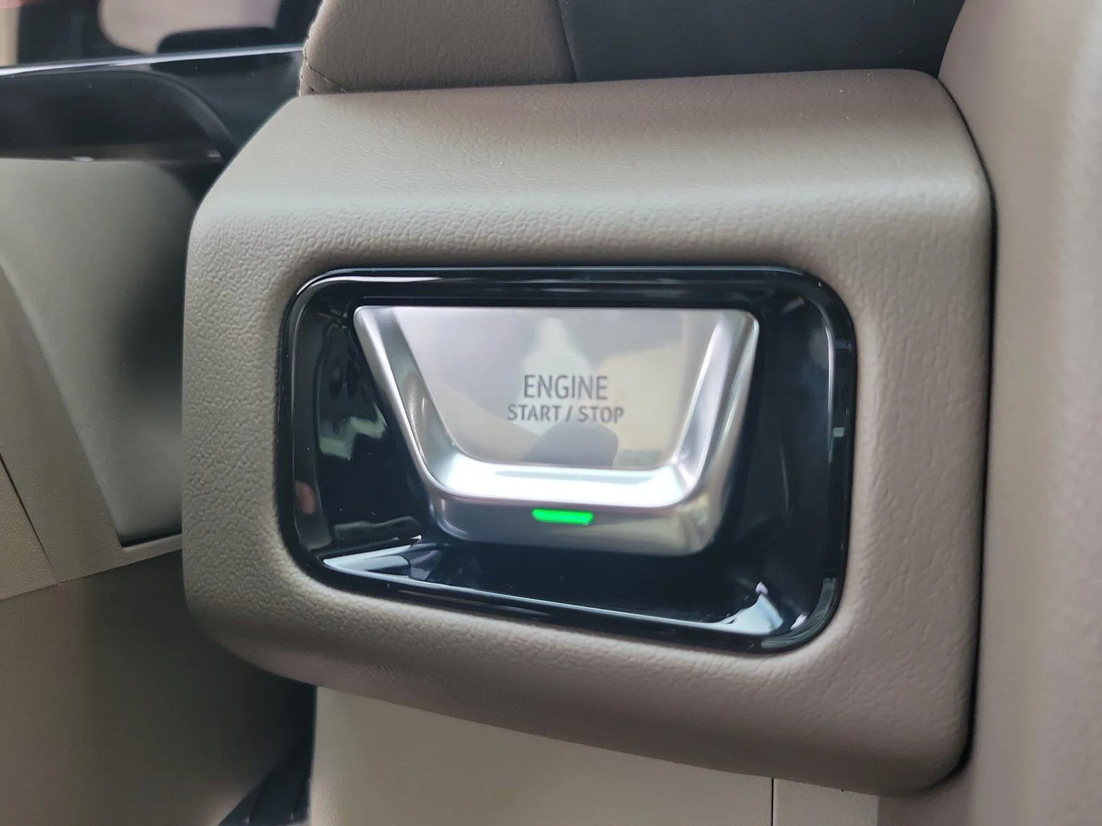 2026 GMC Yukon Denali - Photo 33