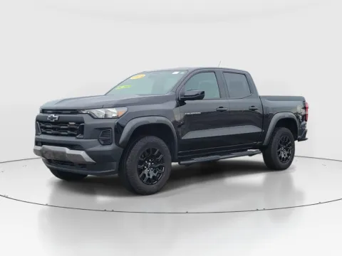 Photos of 2024 Chevrolet Colorado 4WD Trail Boss for sale in Hamilton, OH at Tom Gill Buick GMC