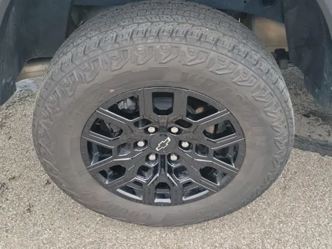 More photos of 2024 Chevrolet Colorado 4WD Trail Boss at Tom Gill Buick GMC, OH