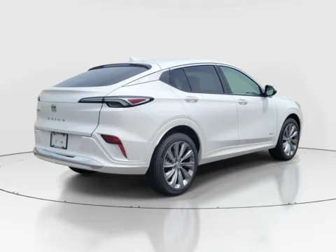 More photos of 2026 Buick Envista Avenir at Tom Gill Buick GMC, OH