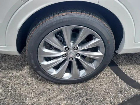 More photos of 2026 Buick Envista Avenir at Tom Gill Buick GMC, OH