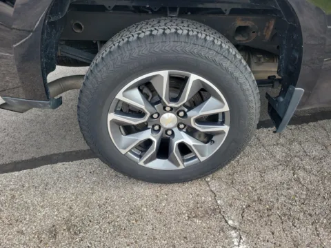 More photos of 2023 Chevrolet Silverado 1500 LT at Tom Gill Buick GMC, OH