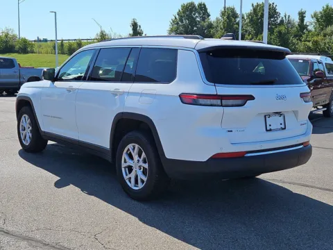 Another view of 2022 Jeep Grand Cherokee L Limited for sale in Hamilton, OH at Tom Gill Buick GMC