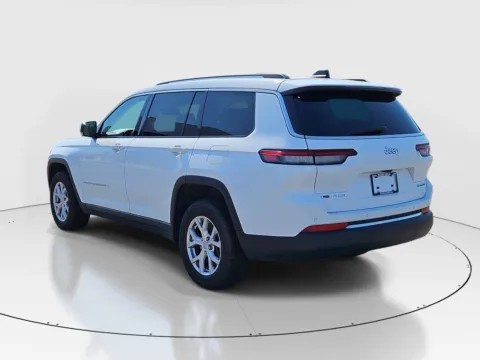 Another view of 2022 Jeep Grand Cherokee L Limited for sale in Hamilton, OH at Tom Gill Buick GMC