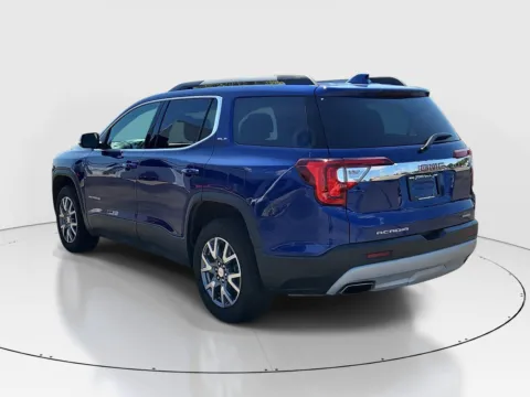 Another view of 2023 GMC Acadia SLT for sale in Hamilton, OH at Tom Gill Buick GMC