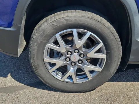 More photos of 2023 GMC Acadia SLT at Tom Gill Buick GMC, OH