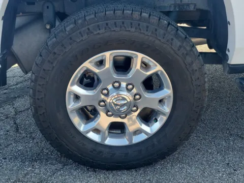 More photos of 2020 Ram 2500 Laramie at Tom Gill Buick GMC, OH