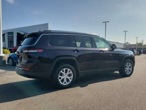 More photos of 2022 Jeep Grand Cherokee L Limited at Tom Gill Buick GMC, OH