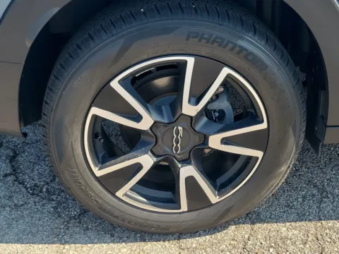 More photos of 2020 FIAT 500X Pop at Tom Gill Buick GMC, OH