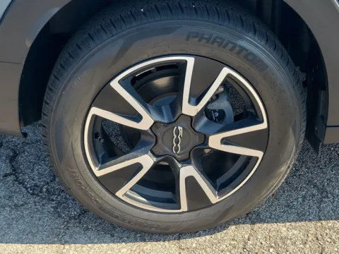 More photos of 2020 FIAT 500X Pop at Tom Gill Buick GMC, OH