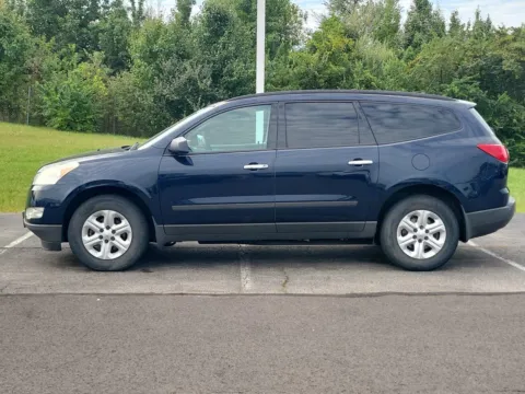 More photos of 2012 Chevrolet Traverse LS at Tom Gill Buick GMC, OH