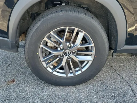More photos of 2024 Nissan Rogue S at Tom Gill Buick GMC, OH