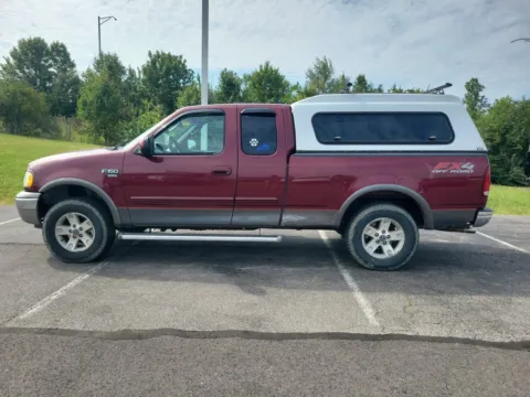 More photos of 2003 Ford F-150 XLT at Tom Gill Buick GMC, OH