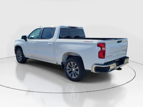 Another view of 2023 Chevrolet Silverado 1500 LT for sale in Hamilton, OH at Tom Gill Buick GMC