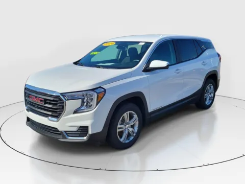 Photos of 2024 GMC Terrain SLE for sale in Hamilton, OH at Tom Gill Buick GMC