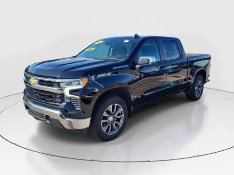 Photos of 2023 Chevrolet Silverado 1500 LT for sale in Hamilton, OH at Tom Gill Buick GMC