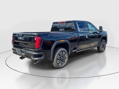 More photos of 2026 GMC Sierra 2500 HD Denali Ultimate at Tom Gill Buick GMC, OH