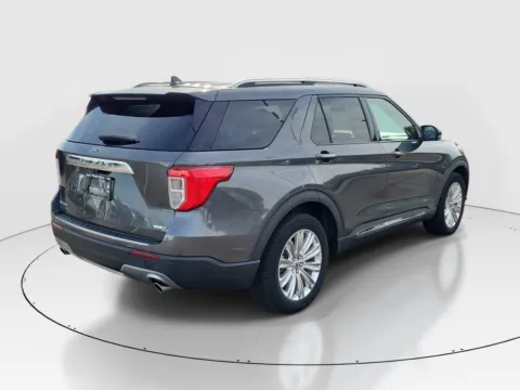 More photos of 2020 Ford Explorer Limited at Tom Gill Buick GMC, OH
