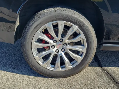 More photos of 2022 GMC Yukon XL Denali at Tom Gill Buick GMC, OH