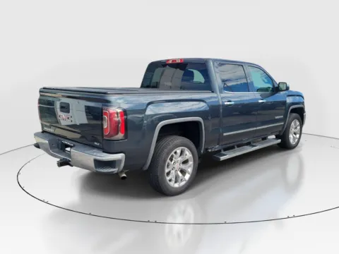 More photos of 2018 GMC Sierra 1500 SLT at Tom Gill Buick GMC, OH