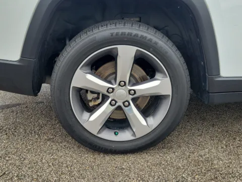 More photos of 2021 Jeep Grand Cherokee L Limited at Tom Gill Buick GMC, OH