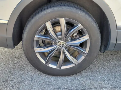 More photos of 2024 Volkswagen Tiguan SE at Tom Gill Buick GMC, OH