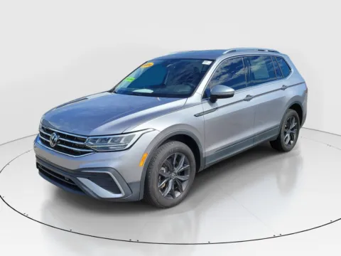 Photos of 2024 Volkswagen Tiguan SE for sale in Hamilton, OH at Tom Gill Buick GMC