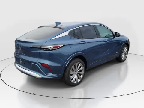More photos of 2026 Buick Envista Avenir at Tom Gill Buick GMC, OH
