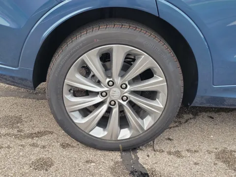 More photos of 2026 Buick Envista Avenir at Tom Gill Buick GMC, OH