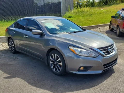 Photos of 2016 Nissan Altima 2.5 SV for sale in Hamilton, OH at Tom Gill Buick GMC