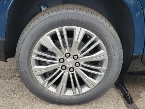 More photos of 2027 GMC Acadia AWD Denali at Tom Gill Buick GMC, OH