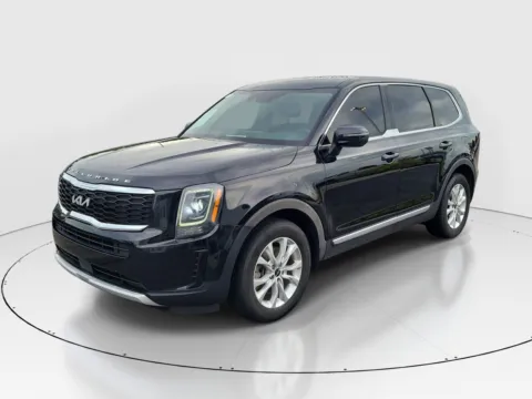 Photos of 2022 Kia Telluride LX for sale in Hamilton, OH at Tom Gill Buick GMC