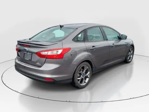 More photos of 2014 Ford Focus SE at Tom Gill Buick GMC, OH