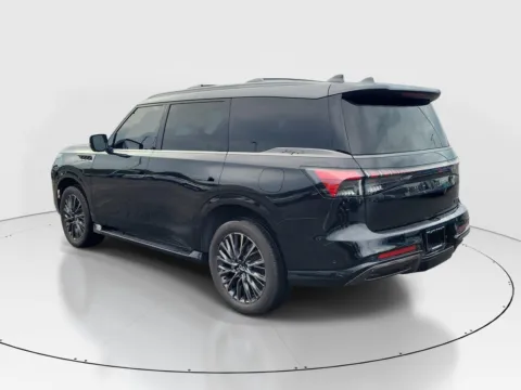 Another view of 2025 INFINITI QX80 AUTOGRAPH for sale in Hamilton, OH at Tom Gill Buick GMC