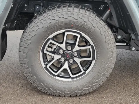 More photos of 2026 Jeep Gladiator Rubicon X at Tom Gill Buick GMC, OH