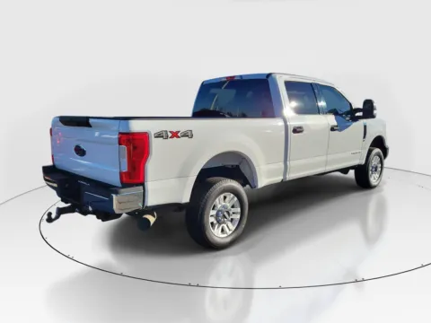 More photos of 2018 Ford Super Duty F-250 XLT at Tom Gill Buick GMC, OH