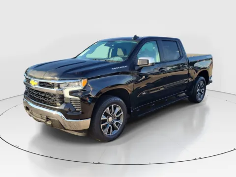 Photos of 2024 Chevrolet Silverado 1500 LT for sale in Hamilton, OH at Tom Gill Buick GMC