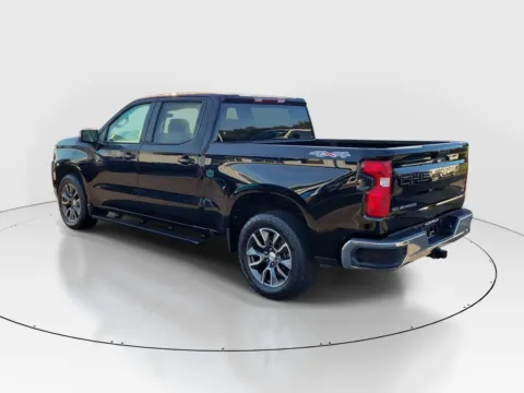 Another view of 2024 Chevrolet Silverado 1500 LT for sale in Hamilton, OH at Tom Gill Buick GMC