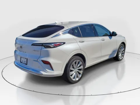 More photos of 2024 Buick Envista Avenir at Tom Gill Buick GMC, OH